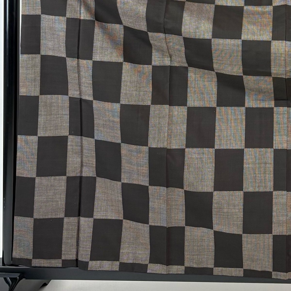 紬 身丈165.5 cm 裄丈64 M 袷 変わり市松 焦茶色 正絹 秀品