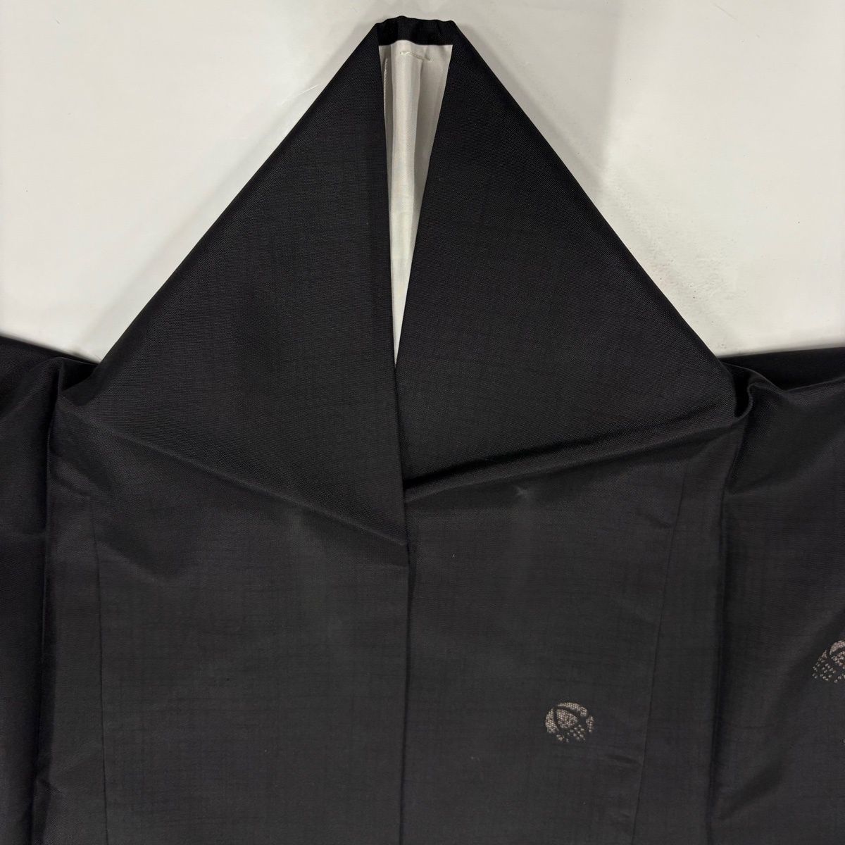  付下げ 身丈168 cm 裄丈65.5 M 袷 紬地 手鞠 墨色 正絹 秀品 訪問着 付け下げ 着物