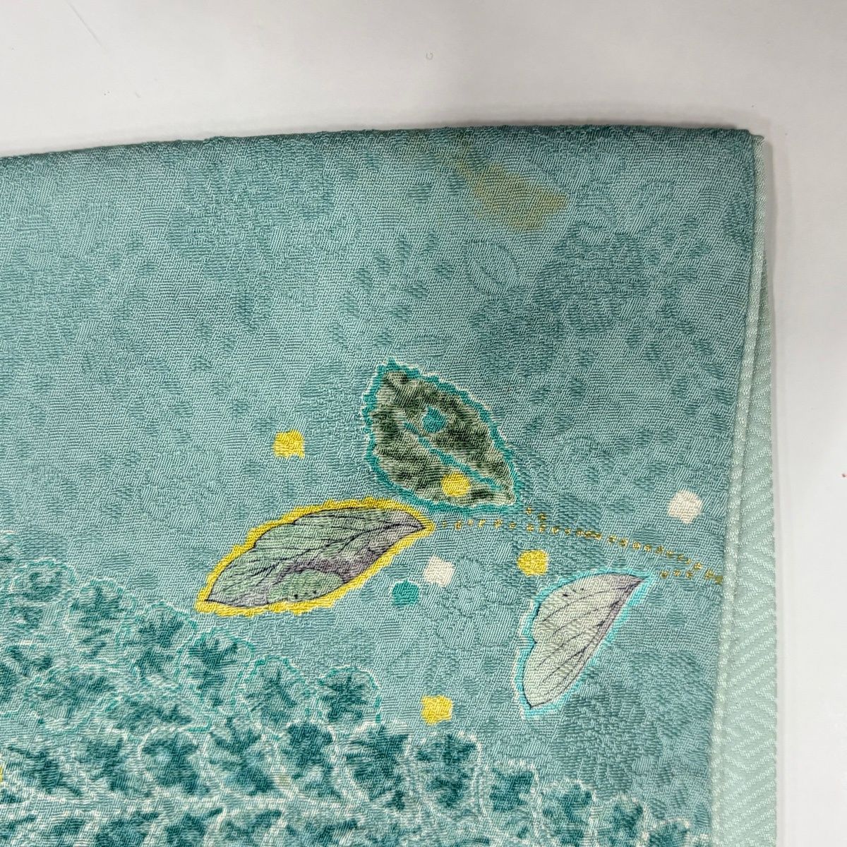  訪問着 身丈158 cm 裄丈65.5 M 袷 落款 辻が花柄 地紋 金彩 ぼかし 薄緑 正絹 秀品 訪問着 付け下げ 着物