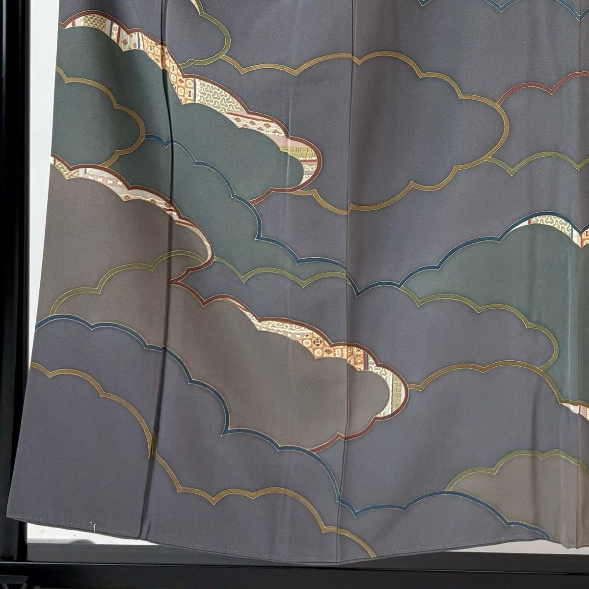 訪問着 身丈154 cm 裄丈64 M 袷 雲文 毘沙門亀甲 金糸 金彩 灰色 正絹 秀品