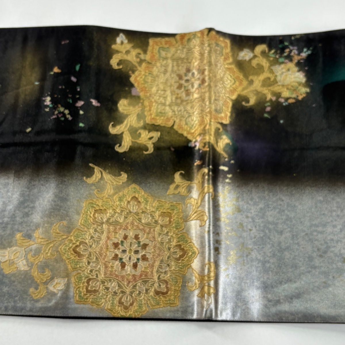 袋帯 秀品 華文 花鳥 刺繍 螺鈿 焦茶色 お太鼓柄 正絹 【中古】 - メルカリ