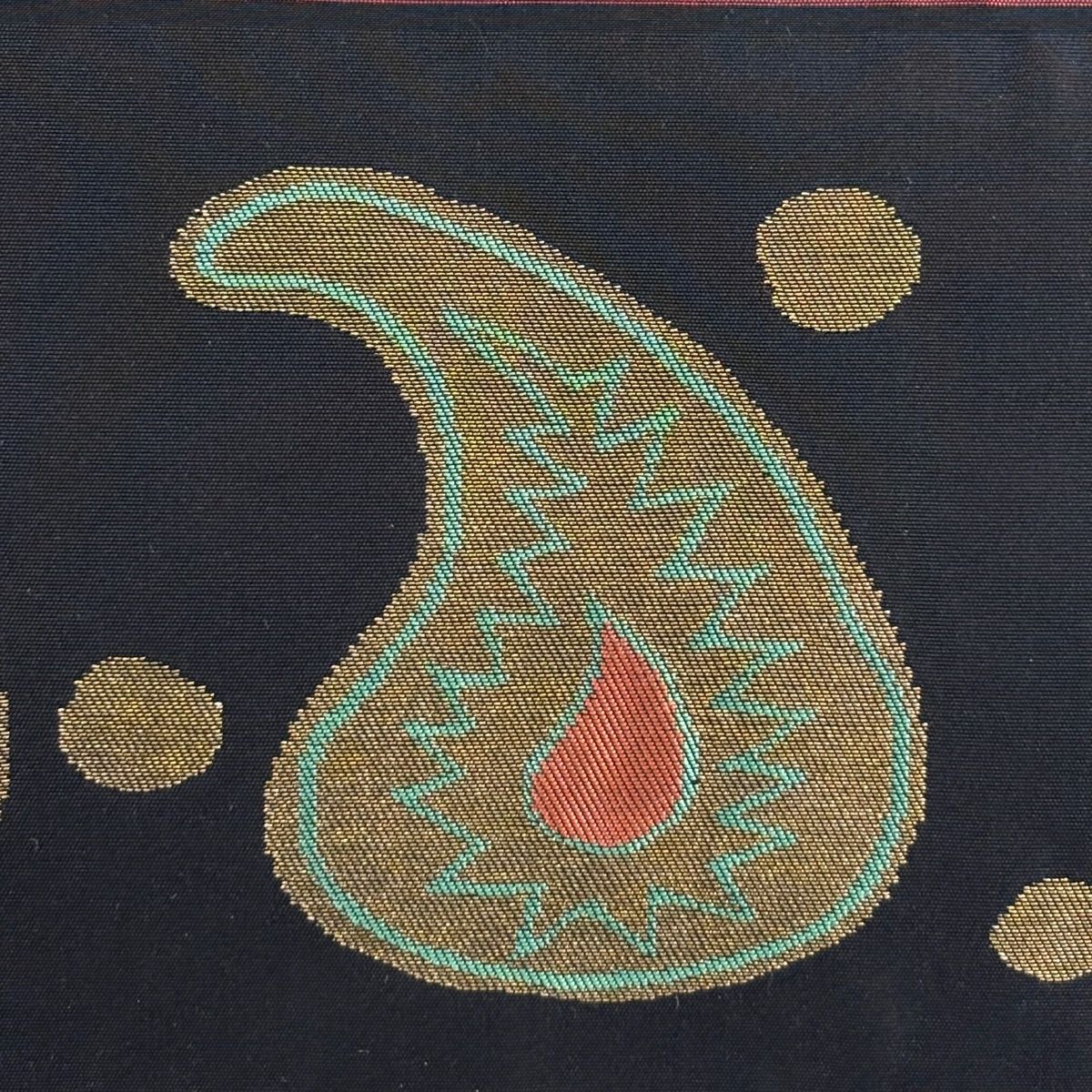 名古屋帯 桝屋高尾 落款 勾玉 縞 箔 黒 正絹