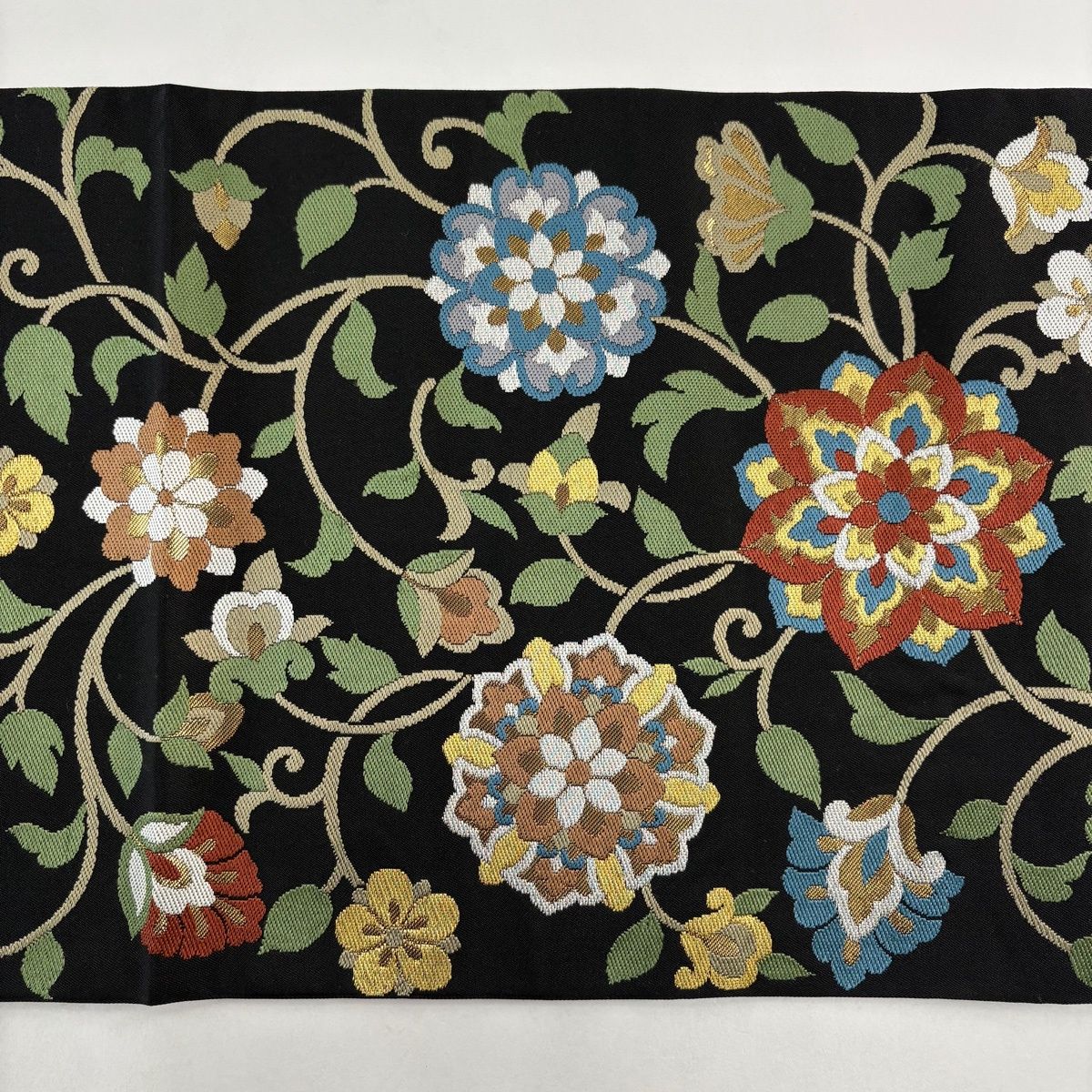 美品】 袋帯 逸品 川島織物 落款 華文 花唐草 金銀糸 箔 黒 六通 正絹 美品】 袋帯 逸品 川島織物 落款 華文 花唐草 金銀糸 箔 黒 六通 正絹