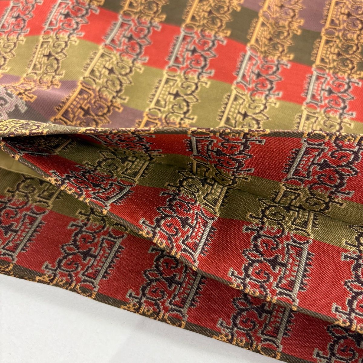 獅噛文長斑錦 灰紫