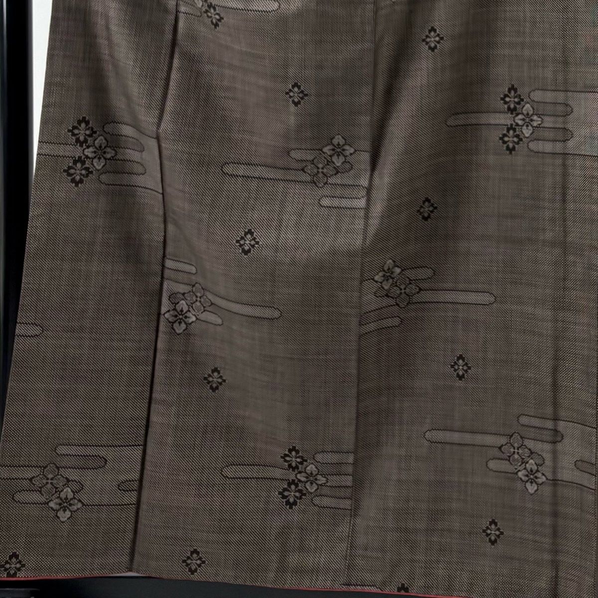 大島紬 身丈158.5 cm 裄丈63 S 袷 純泥染 証紙 ヱ霞 花 焦茶色 正絹 秀品