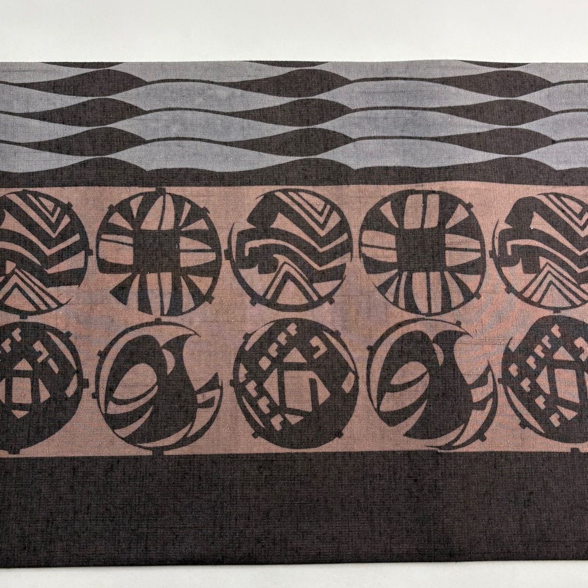 美品】 袋帯 名品 川村久太郎 落款 紬地 鳥 幾何学模様 茶紫 全通 正絹