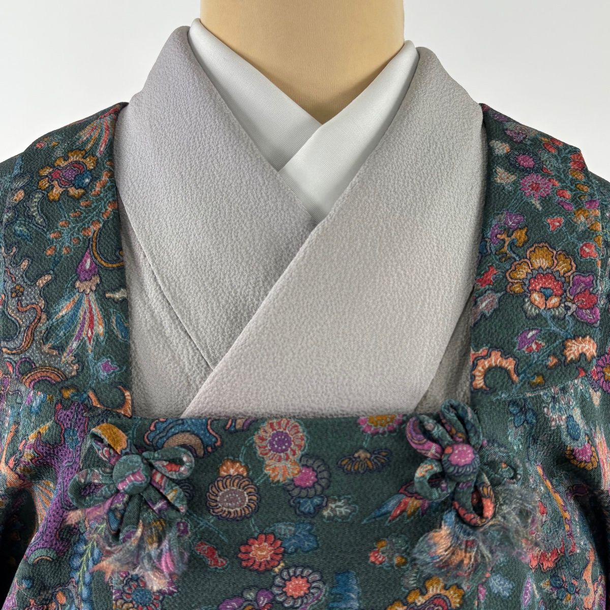  道行 身丈97 cm 裄丈66.5 M 和装コート 被布衿 草花 鳥 縮緬 深緑 正絹 秀品 羽織 着物 浴衣