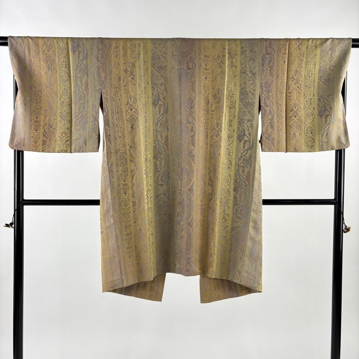 道中着 身丈97.5 cm 裄丈68.5 L 和装コート 着物衿 草花 幾何学 ベージュ 正絹 秀品