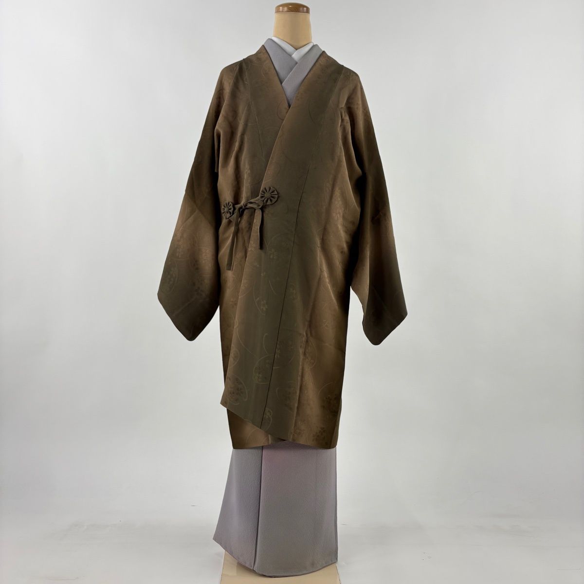 道中着 身丈103 cm 裄丈68 L 和装コート 地紋 縦ぼかし 茶色 正絹 秀品