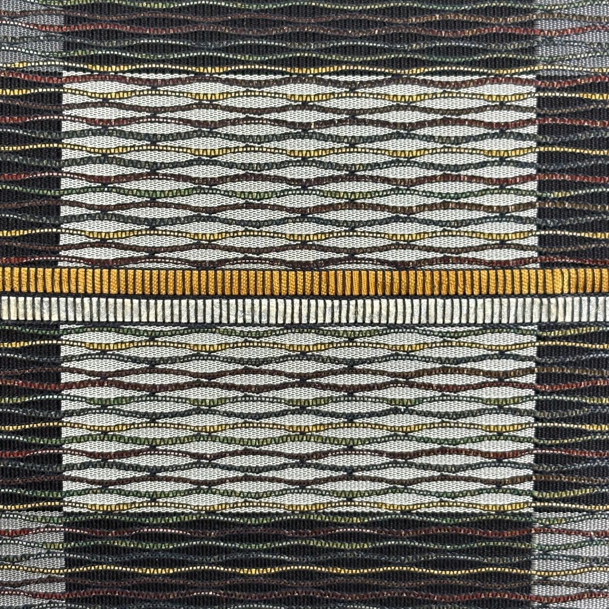 名古屋帯 秀品 落款 縞 幾何学模様 箔 黒 正絹