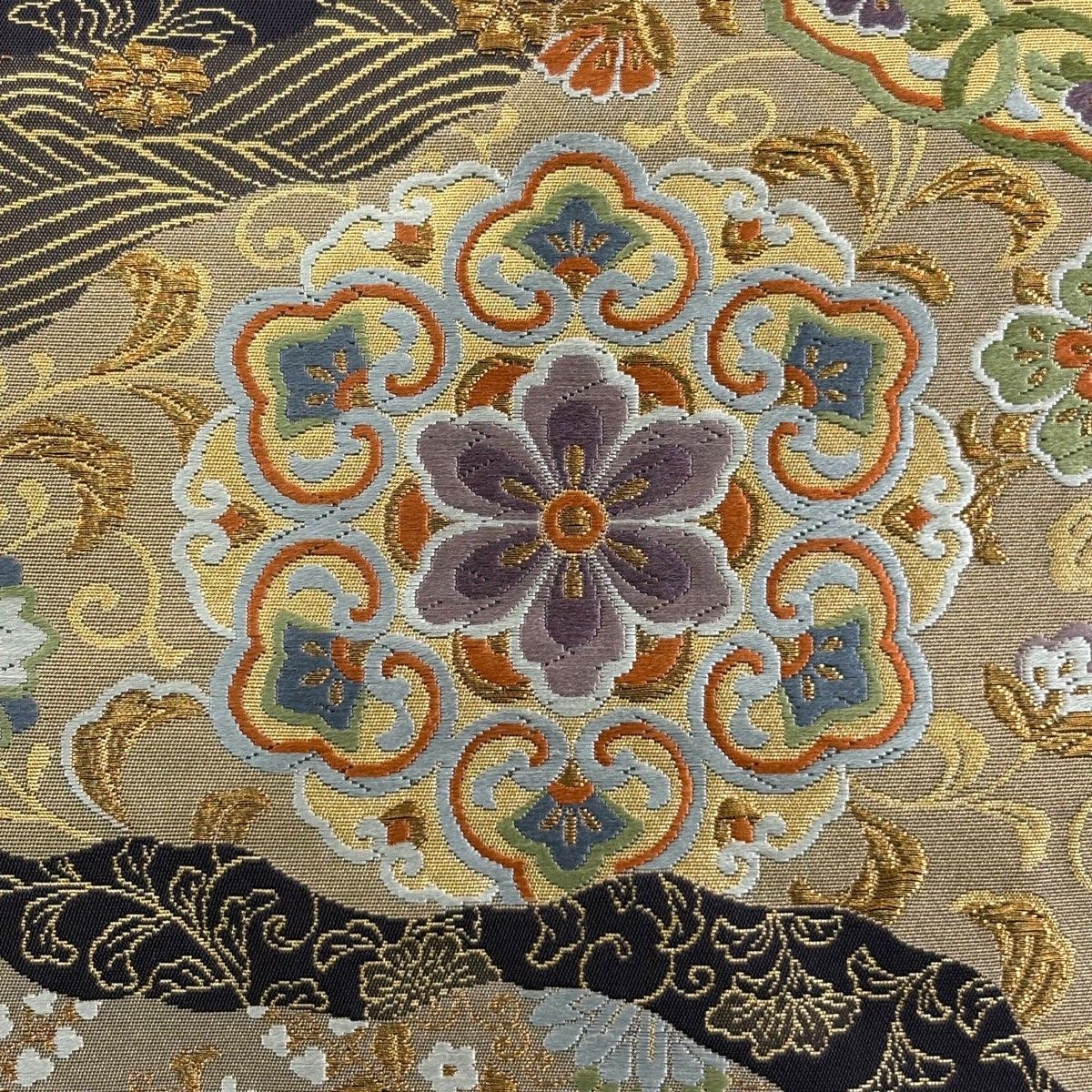 袋帯 秀品 華文 草花 金糸 箔 濃紫 六通 正絹