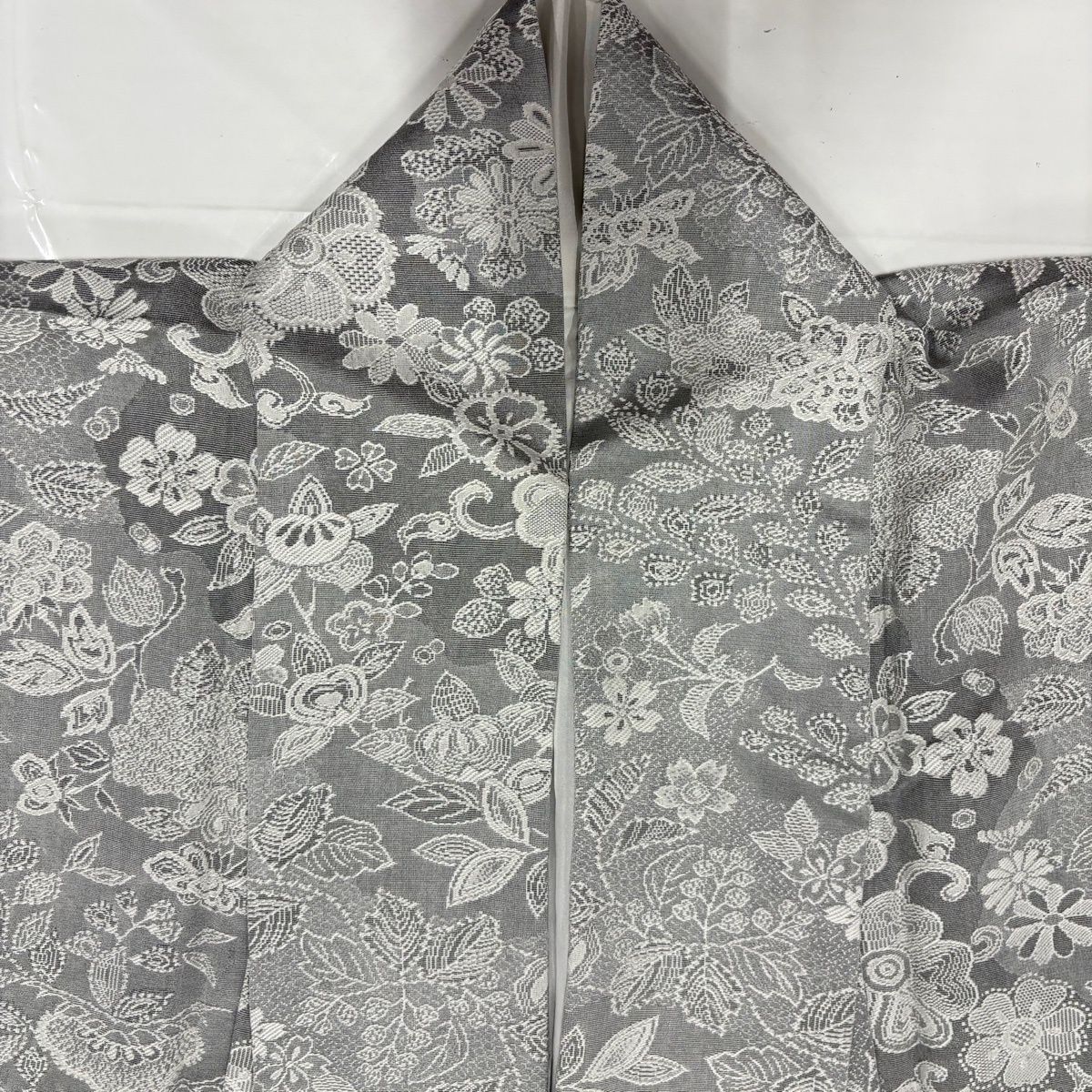  小紋 身丈162 cm 裄丈67.5 L 袷 笠松 花唐草 紋意匠 灰色 正絹 小紋 着物
