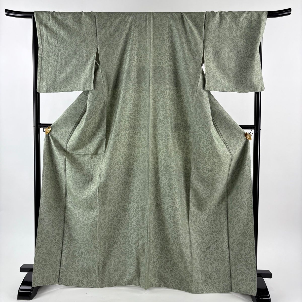 色無地 身丈168 cm 裄丈68.5 L 袷 地紋 よもぎ色 正絹