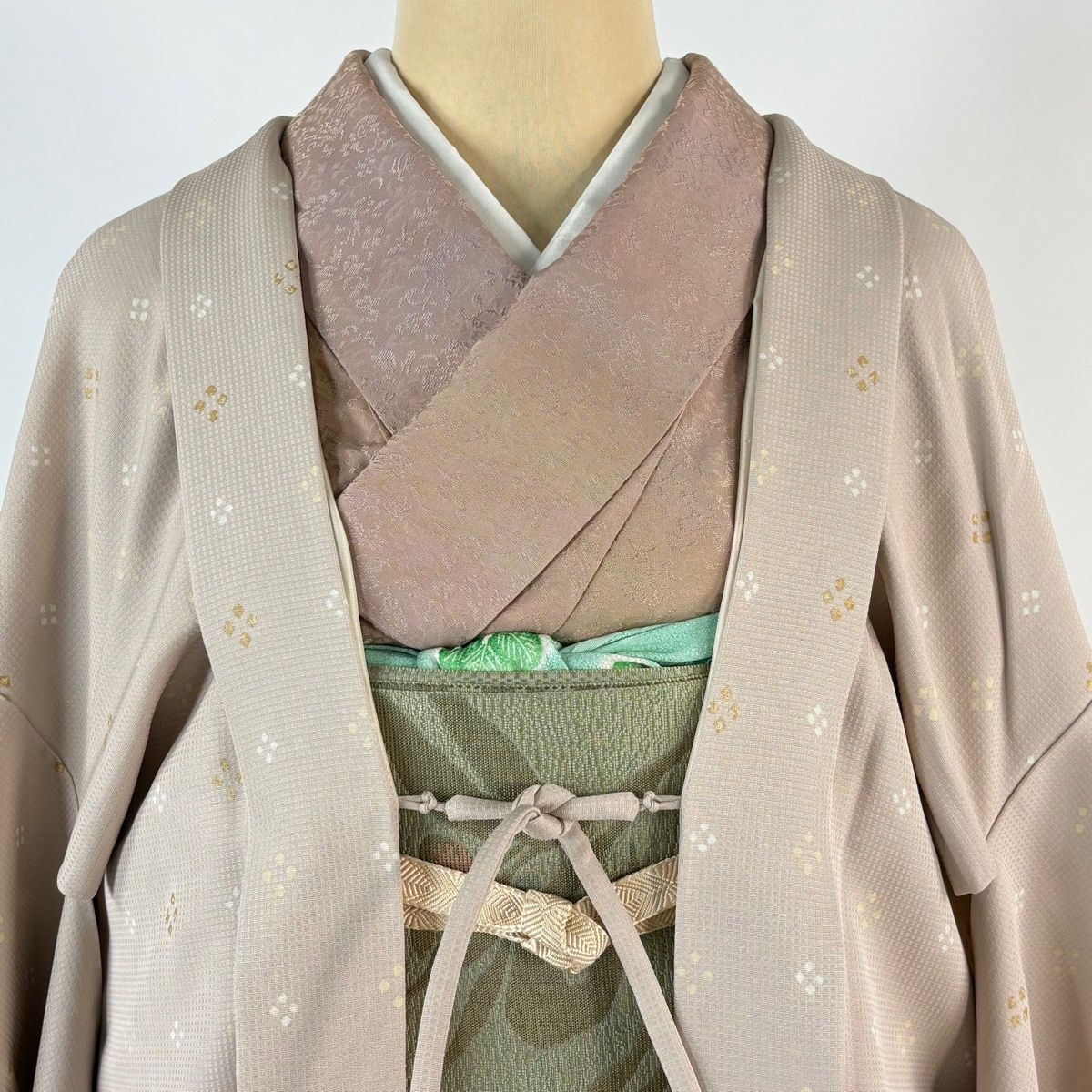 ピンクベージュ 正絹