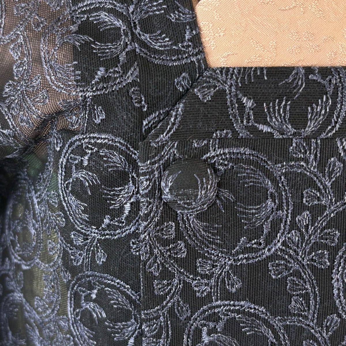  道行 身丈110.5 cm 裄丈63.5 S 和装コート 角衿 花丸文 草花 黒 正絹 羽織 着物 浴衣