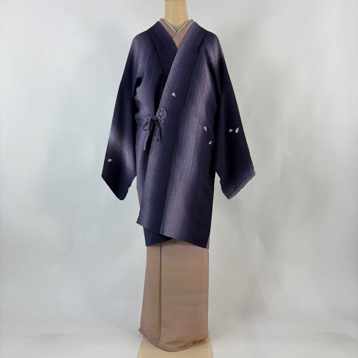 道中着 身丈99 cm 裄丈68.5 L 和装コート 花びら 縦縞 ぼかし 紫 正絹