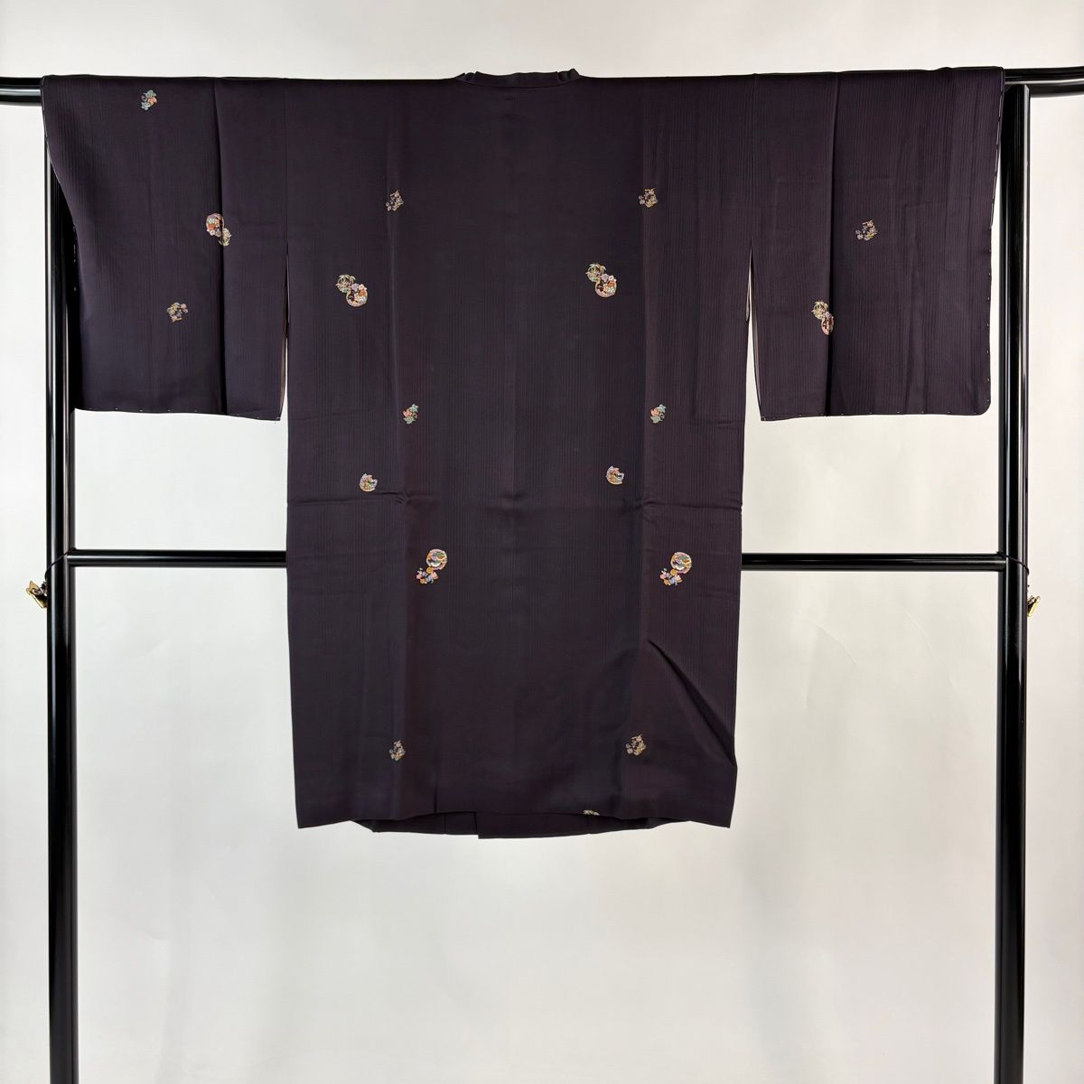 道行 身丈103 cm 裄丈64.5 M 和装コート 角衿 花丸文 文字文 金彩 濃紫 正絹