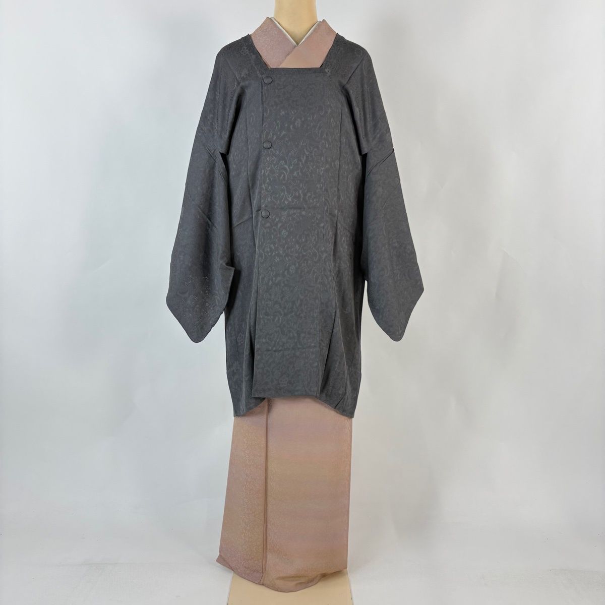 道行 身丈98 cm 裄丈67 M 和装コート 角衿 地紋 灰色 正絹