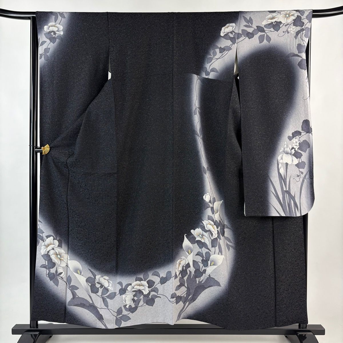 振袖 身丈157.5 cm 裄丈65.5 M 袷 落款 枝花 銀通し 金彩 黒 正絹