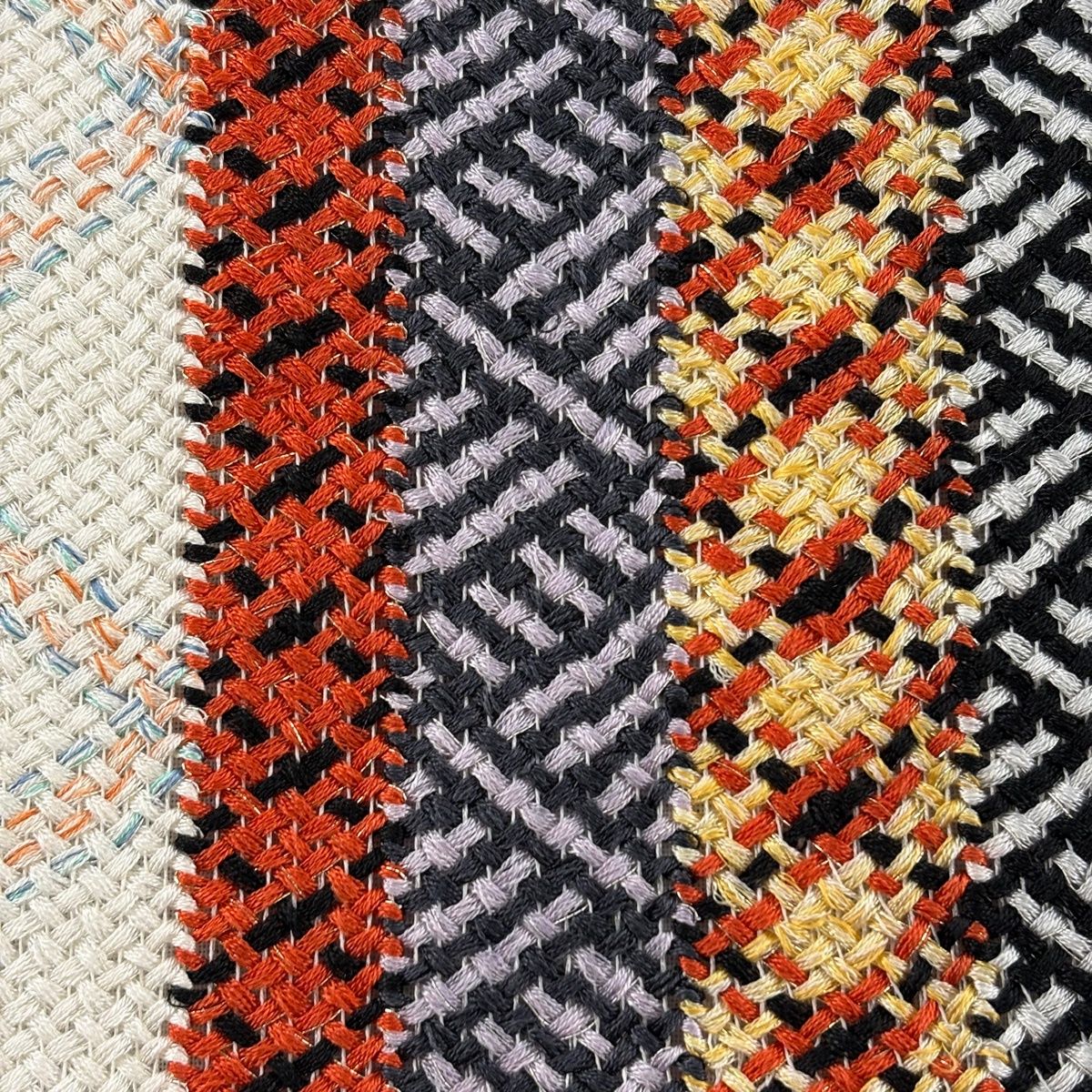 半幅帯 秀品 縞 幾何学模様 金糸 灰紫 正絹