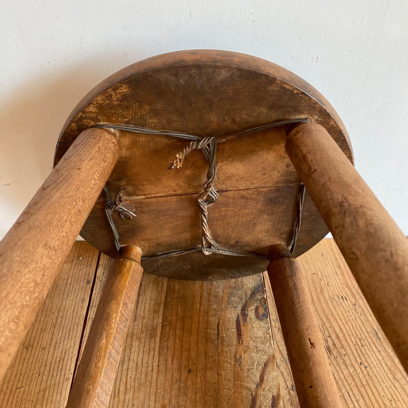 アンティーク セール 木製 丸スツール 古家具 花台 チェア 椅子 y372