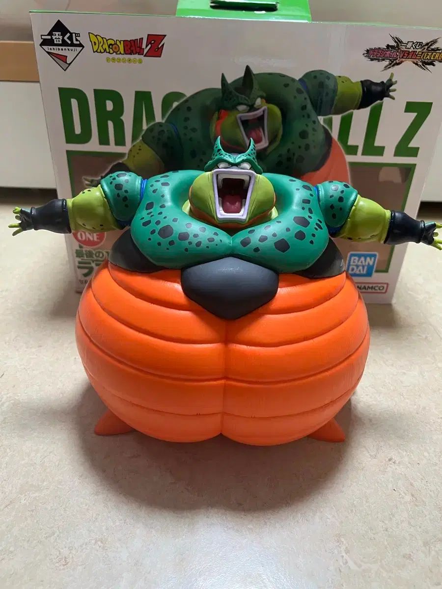 ホビーラホビーレ アップリケタペストリー〈いちごビュッフェ〉 セール