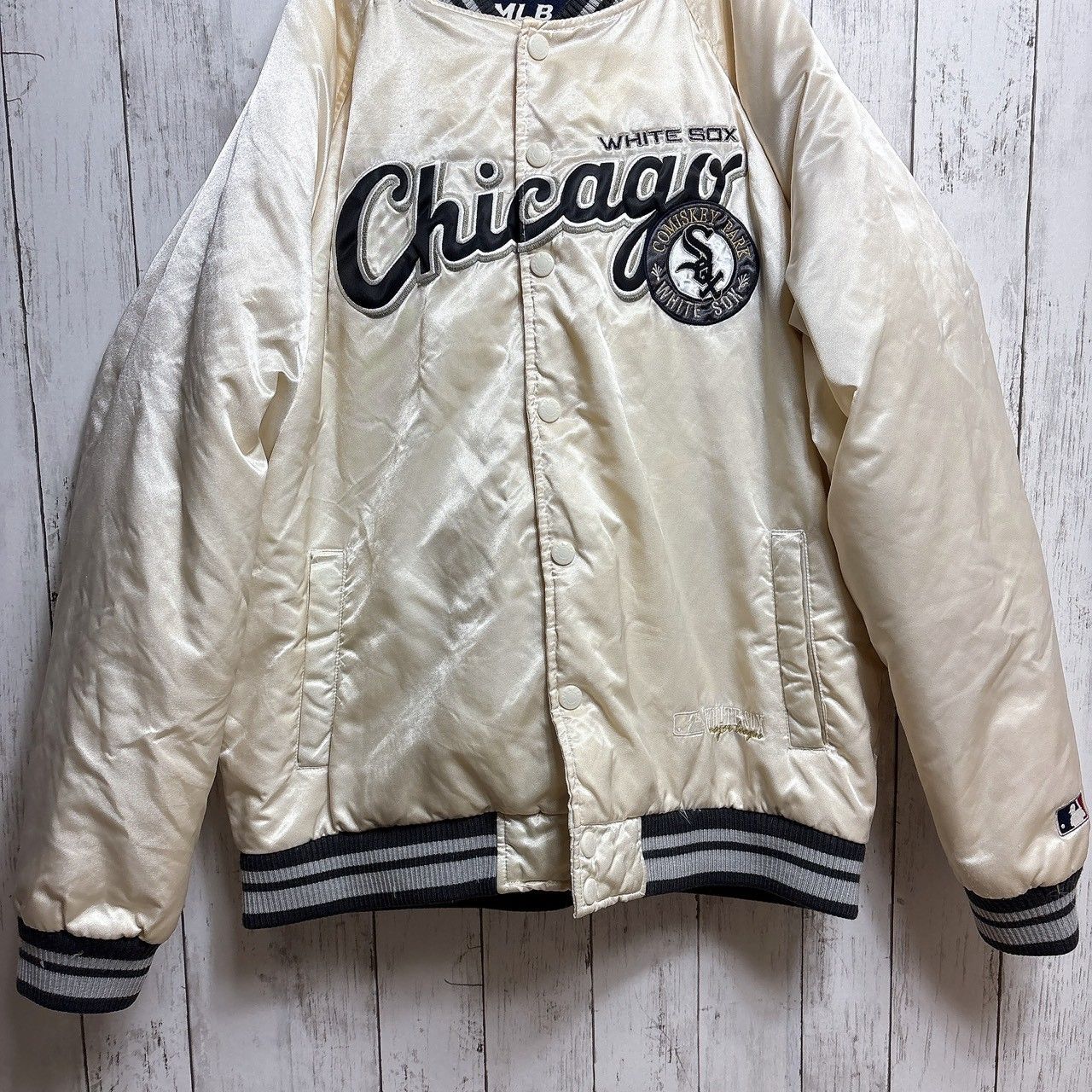 MLB シカゴ・ホワイトソックス サテンスタジアムジャケット ホワイト