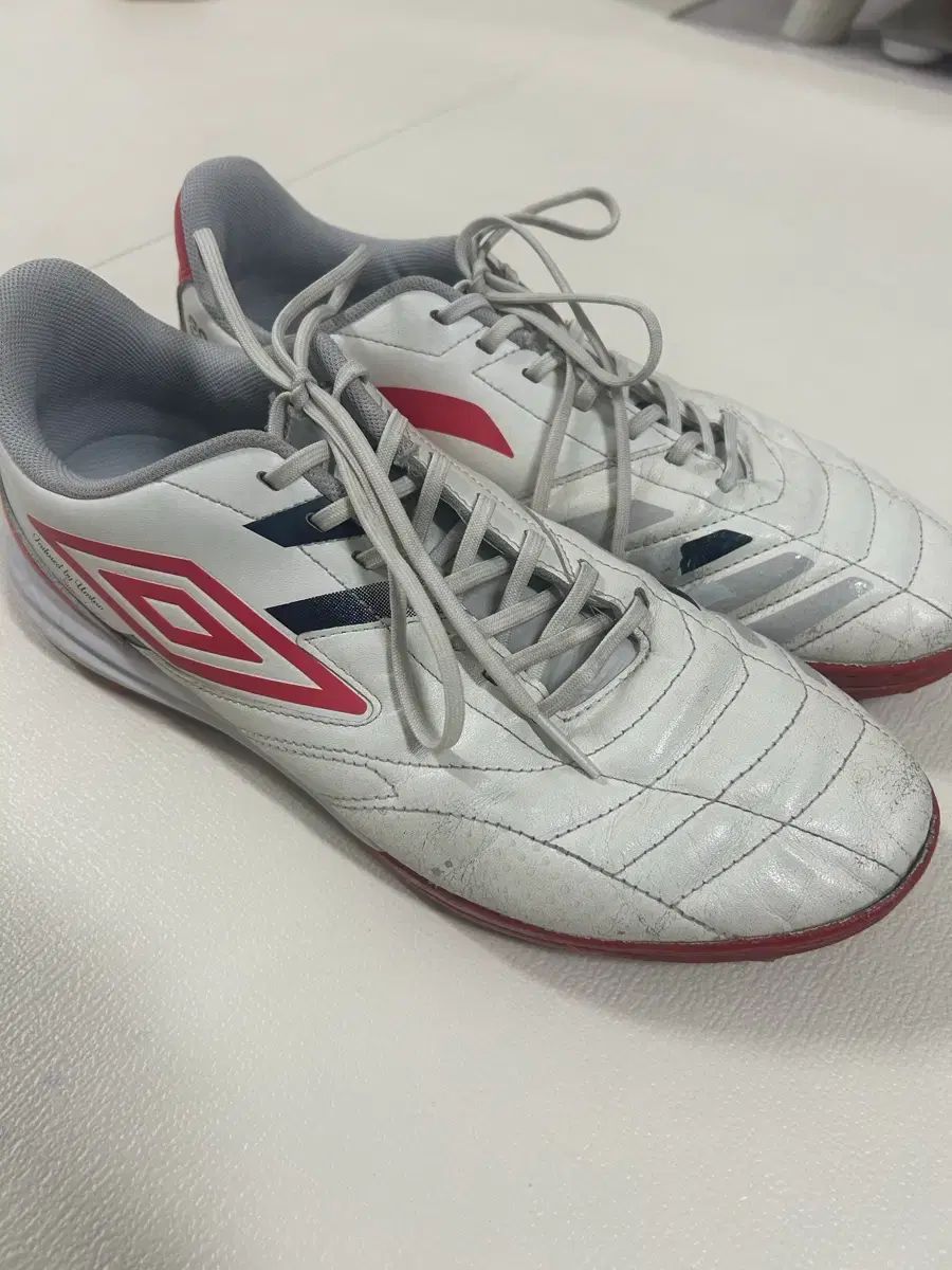 アンブロ ゴーアレ サッカーシューズ 270