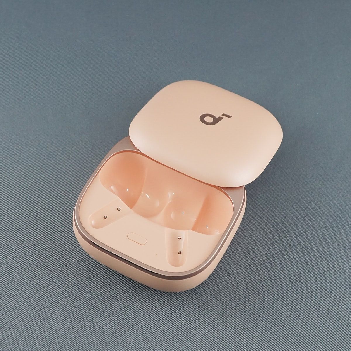 Anker Soundcore Liberty 5 充電ケースのみ USED美品 A3957 サウンド