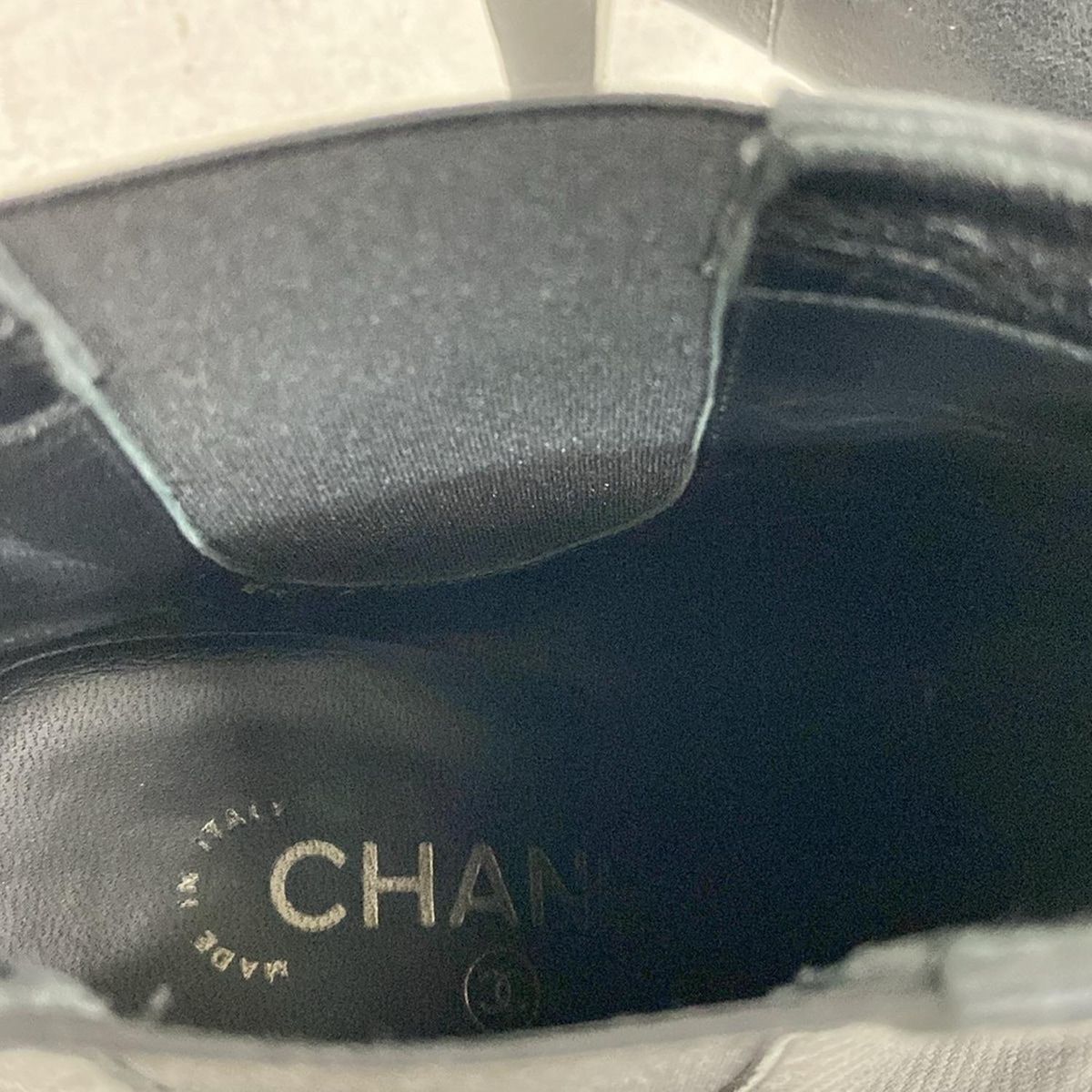  CHANEL シャネル ショートブーツ 38 C レディース - G 28459 黒 サイドゴア レザー ブーティ ブーツ