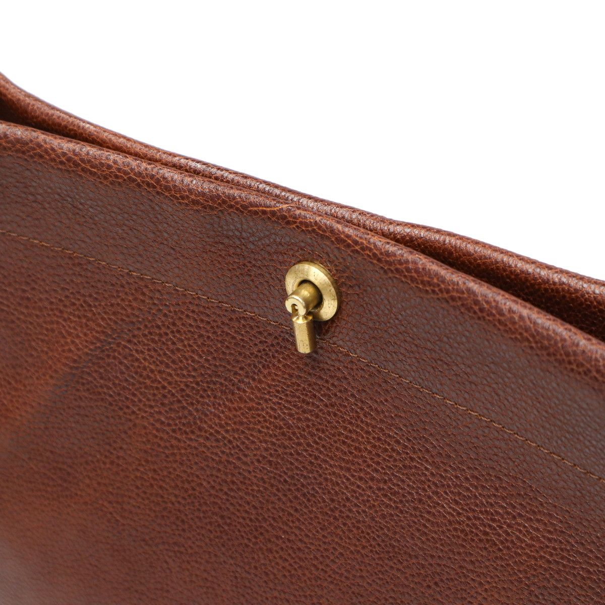 アウ ショルダーバッグ サコッシュ メンズ レディース A_W 斜めがけ 革 本革 牛革 ブランド 小さめ B 5 大人 軽量 コンパクト ミニショルダー 横型 横 斜めがけバッグ 男性 女性 斜め掛け BB HOK SACOCHE AB 009 中綿アウター 上質素材