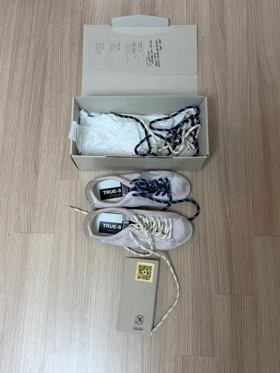 GOLDEN GOOSE ゴールデングース TRUEスター ピンク