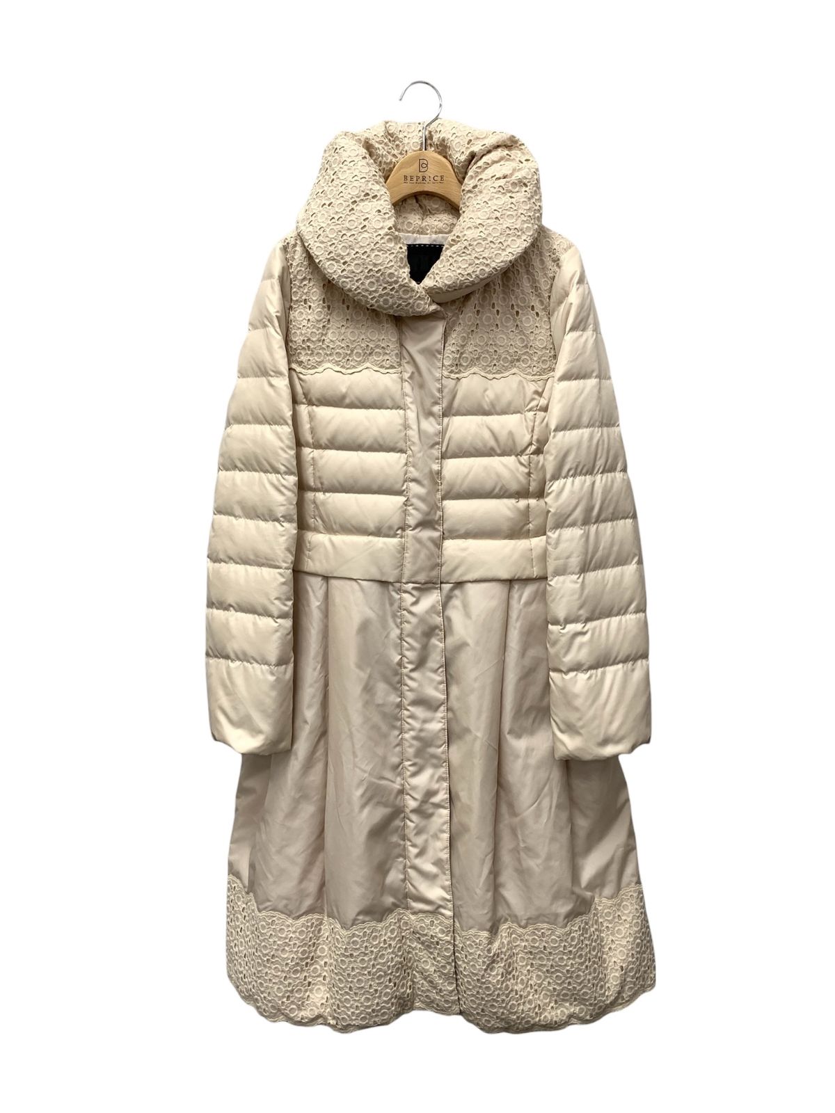 トゥービーシック W5A06-686 ダウンコート 40 アイボリー フラワー