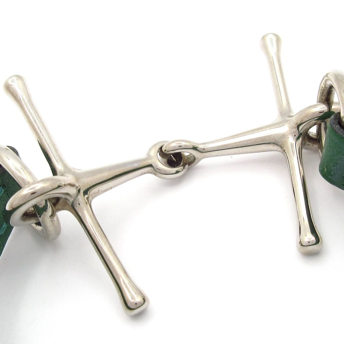 レザー グリーン