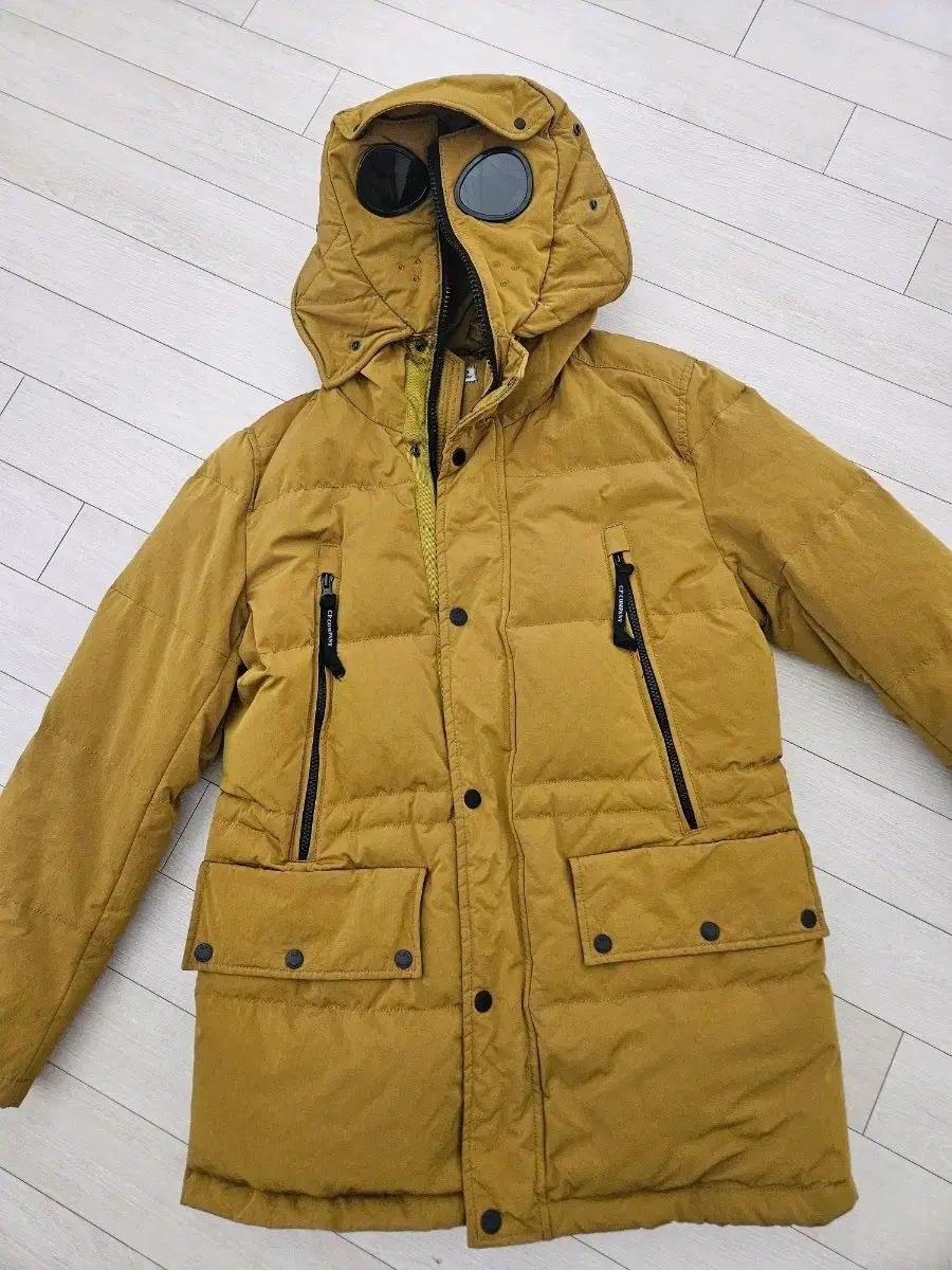 C.P. COMPANY サファリ型ダウン