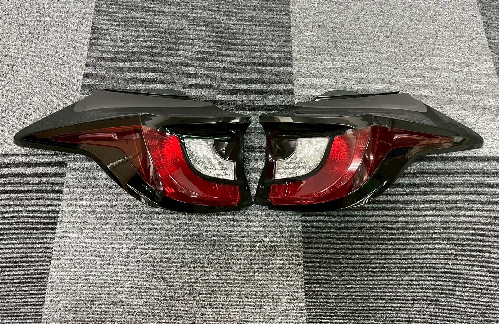 メルカリ KOITO ヤリス 純正 テールランプ トヨタ LED 左右セット K0
