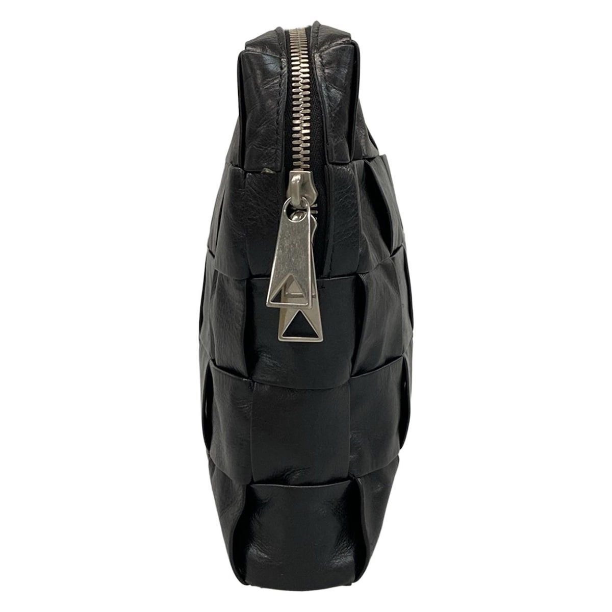 BOTTEGA VENETA ボッテガヴェネタ クラッチバッグ マキシイントレチャート 黒 レザー