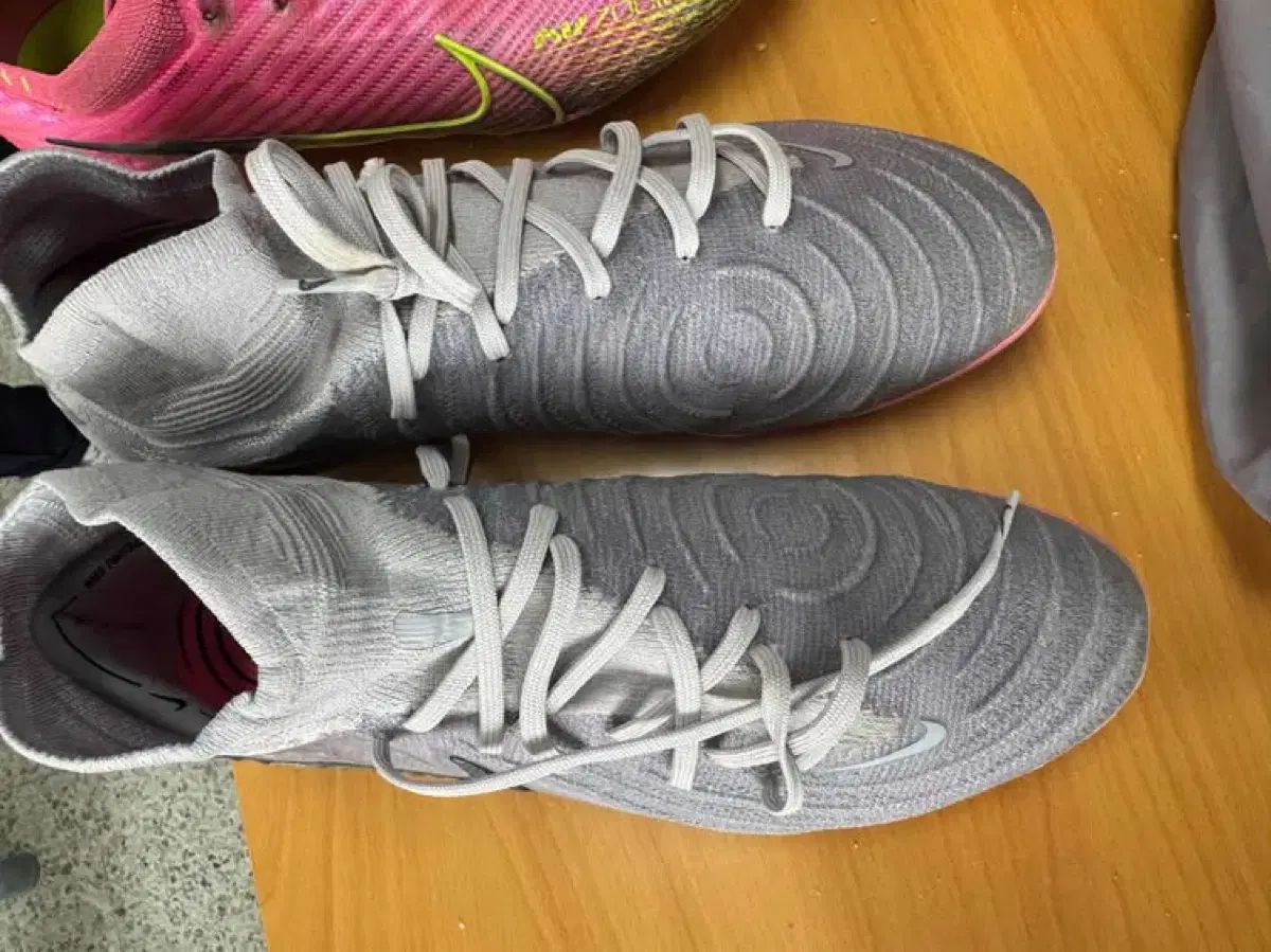 ナイキ FANTOM 2 サッカーシューズ