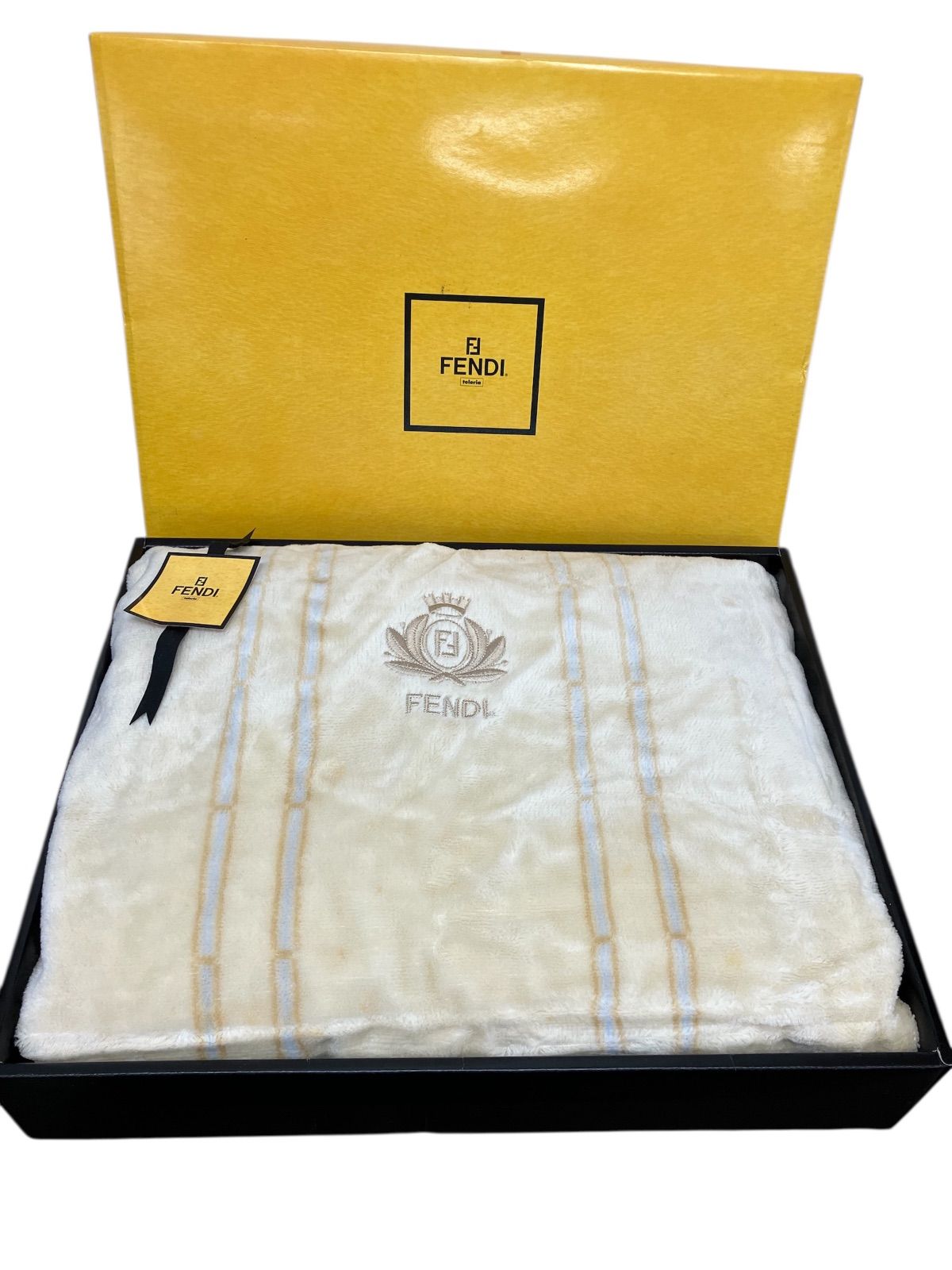 O-1973 未使用 FENDI コットンボアシーツ 暖か シーツ - メルカリ