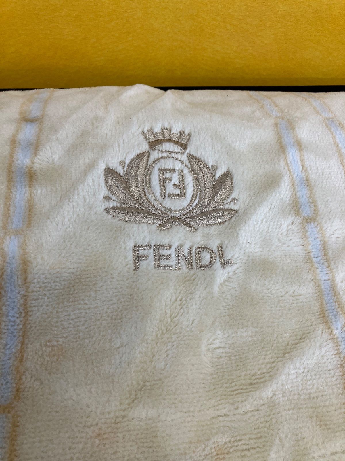 O-1973 未使用 FENDI コットンボアシーツ 暖か シーツ - メルカリ