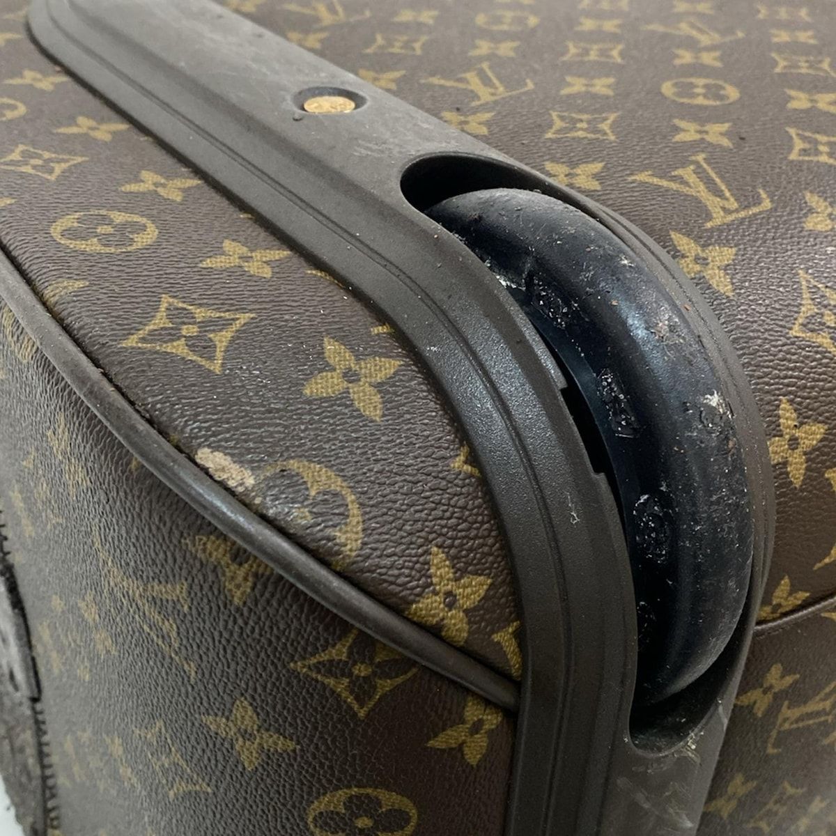 LOUIS VUITTON(ルイヴィトン) キャリーバッグ モノグラム ペガス70
