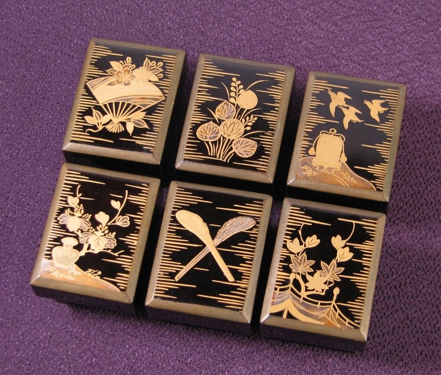 時代 香道具 木製漆塗鉄線唐草蒔絵香箱 香木入 幅：14.3cm 江戸～明治