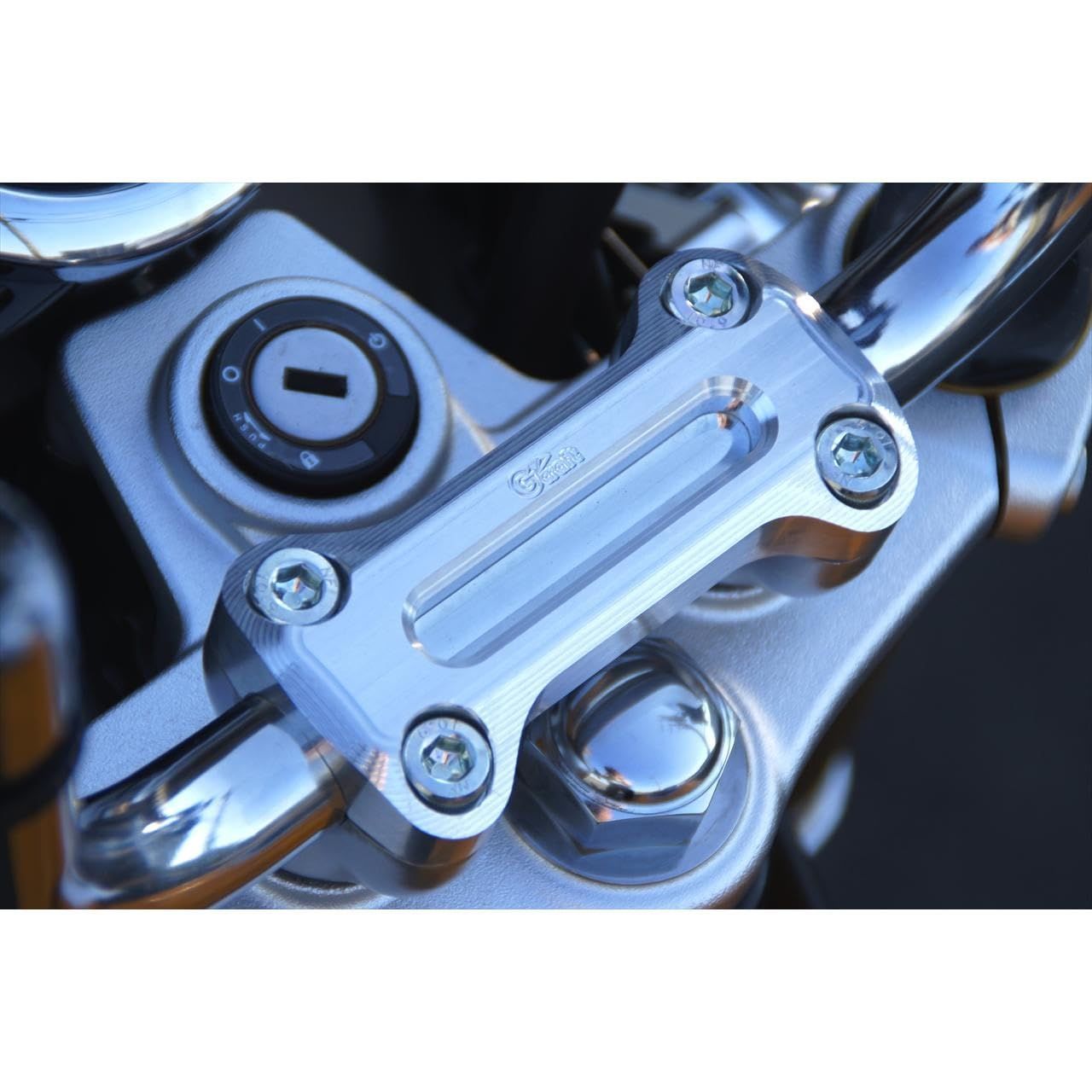 シルバーアルマイト仕上げ アルミ モンキー125 31267 ハンドルクランプ Gcraft ジークラフト