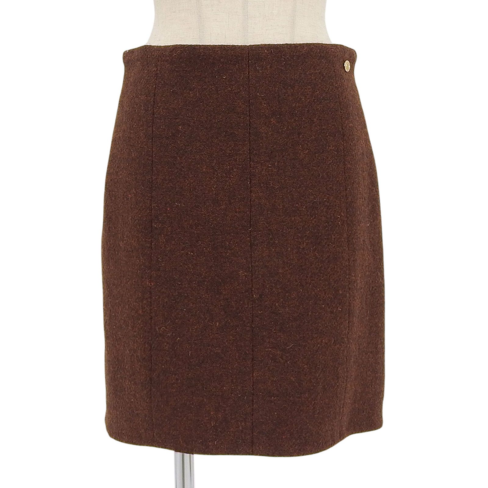 極美品△CHANEL シャネル P59069 裏地シルク100％ ココボタン付き 台形