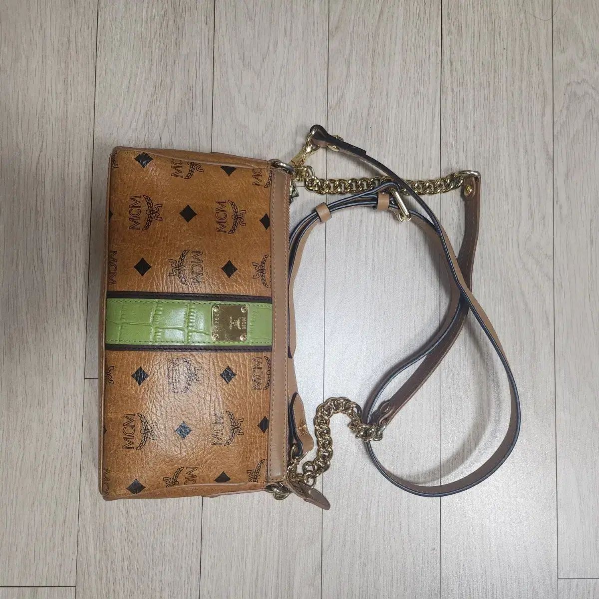 MCM バッグ クロスバッグ ショルダーバッグ ブラウン