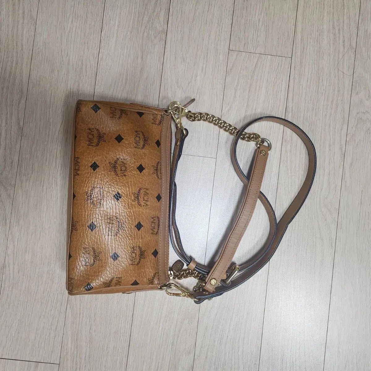 MCM バッグ クロスバッグ ショルダーバッグ ブラウン