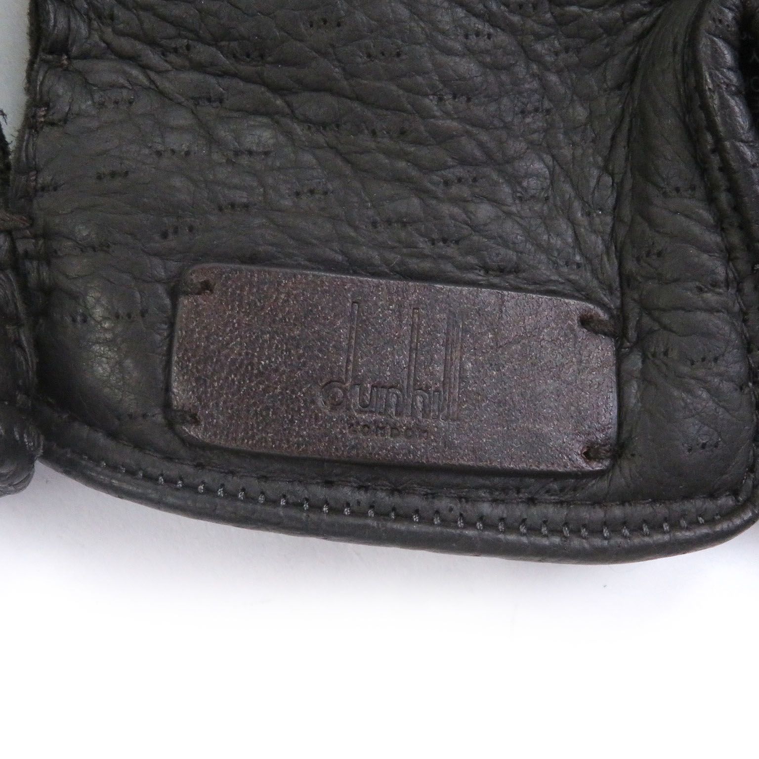 ダークブラウン