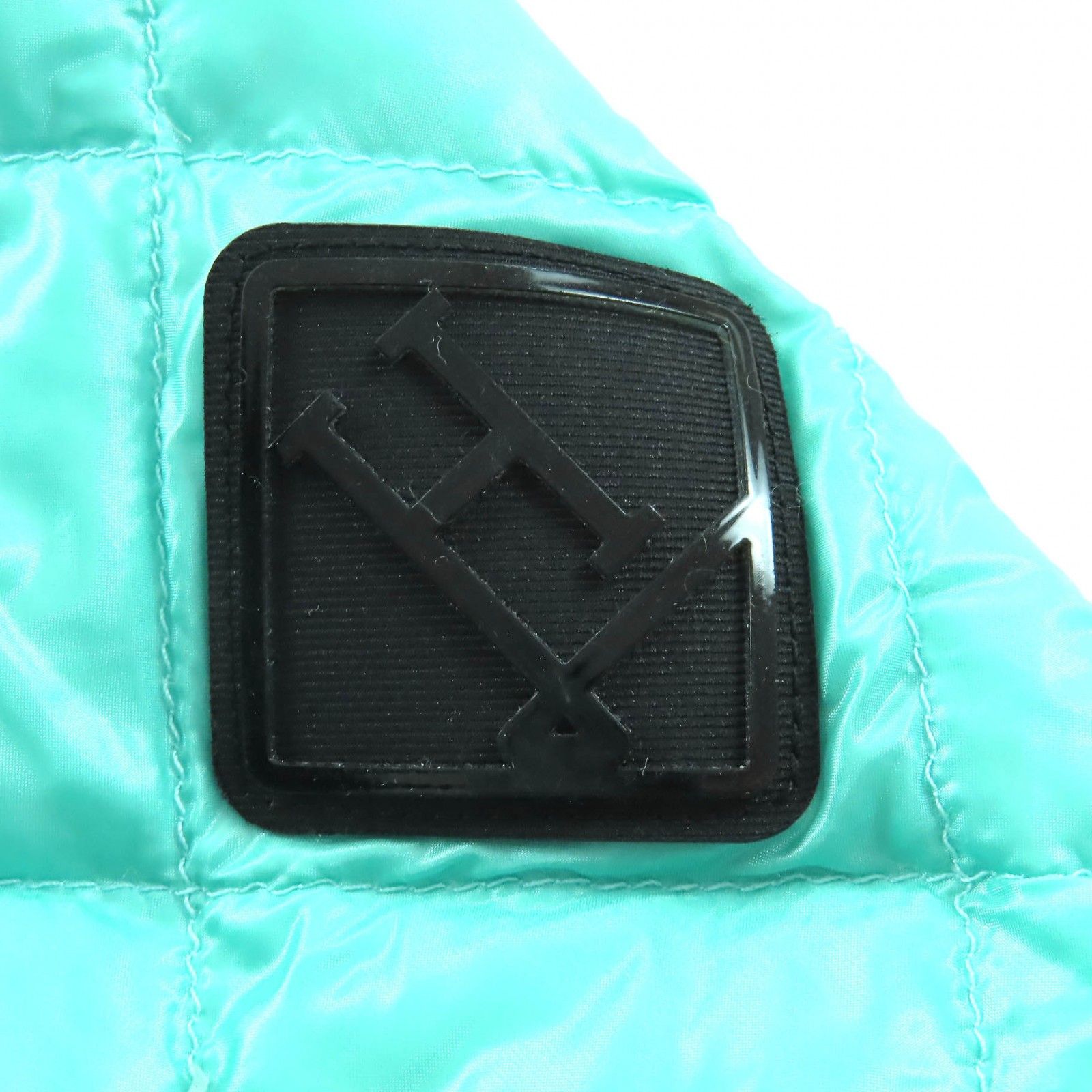 美品△Herno ヘルノ 2023年 PI001875D ロゴパッチ ダイヤモンドキルティング ショートダウンジャケット グリーン 42 正規品 レディース 美品△Herno ヘルノ 2023年製 PI001875D ロゴパッチ ダイヤモンド