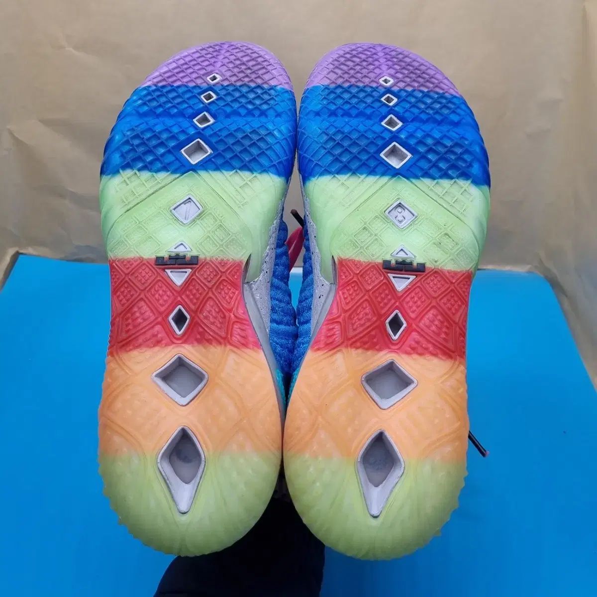  ナイキ レブロン 18 バスケシューズ 265 シューズ(男性用) バスケットボール