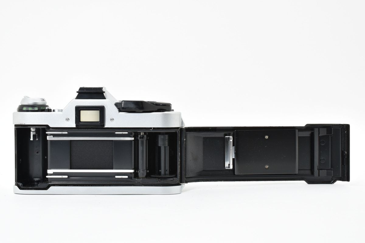  Canon AE 1 PROGRAM シルバー FD 50 mm F 8 YM 5133 63 一眼レフカメラ(フィルム) フィルムカメラ